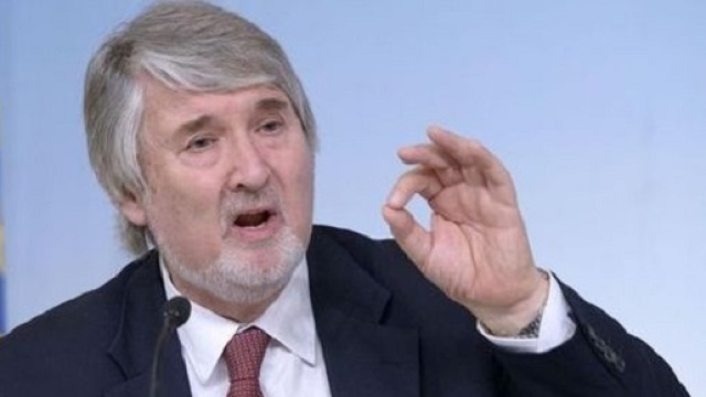 Coro di proteste contro il Governo