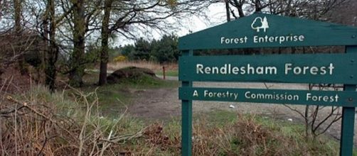 Cartello all'entrata della foresta di Rendlesham.