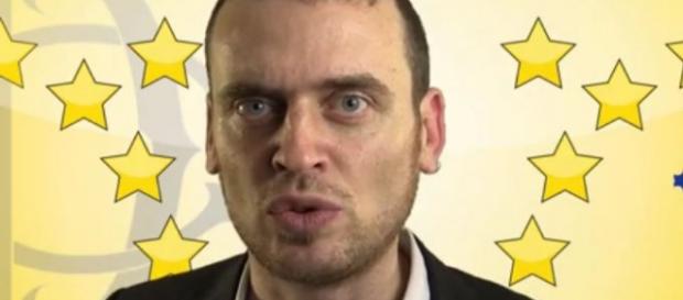 Assunzioni scuola: Luigi Gallo M5S Assunzioni scuola: Luigi Gallo M5S