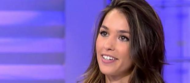 Jennifer durante el trono de verano de MYHYV Jennifer durante el trono de verano de MYHYV