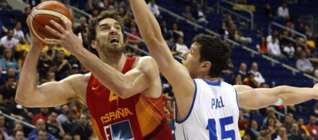 Pau Gasol terminó con 21 puntos Pau Gasol terminó con 21 puntos
