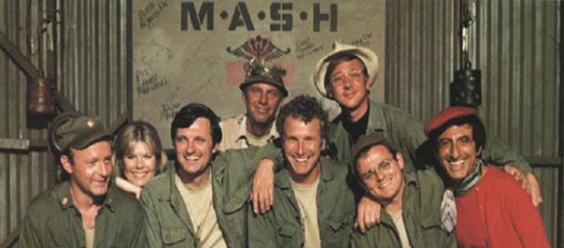 A murit Wayne Rogers, Trapper McIntyre din MASH A murit Wayne Rogers, Trapper McIntyre din MASH