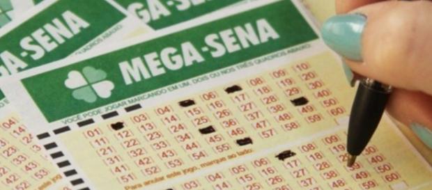 Confira os números sorteados na Mega da Virada Confira os números sorteados na Mega da Virada