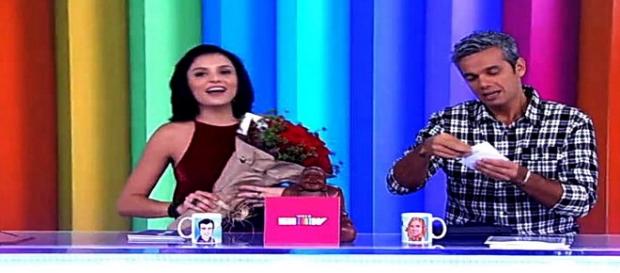 Monica Iozzi chora ao falar da saída do Vídeo Show Monica Iozzi chora ao falar da saída do Vídeo Show