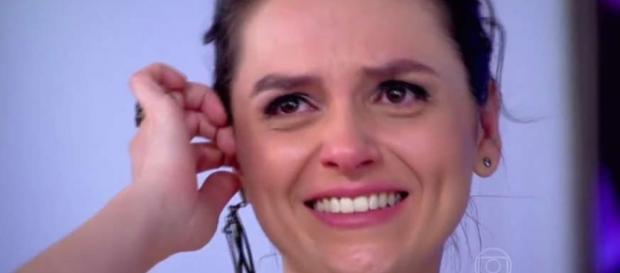 Monica Iozzi chora porque vai deixar o Vídeo Show Monica Iozzi chora porque vai deixar o Vídeo Show