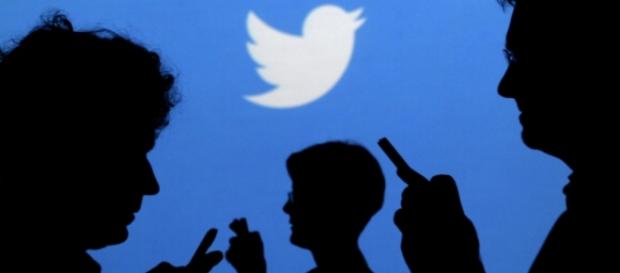 Twitter acaba com a privacidade de políticos Twitter acaba com a privacidade de políticos