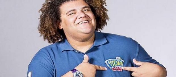 Gominho amigo de Ivete Carla Verde é uma farsa Gominho amigo de Ivete Carla Verde é uma farsa