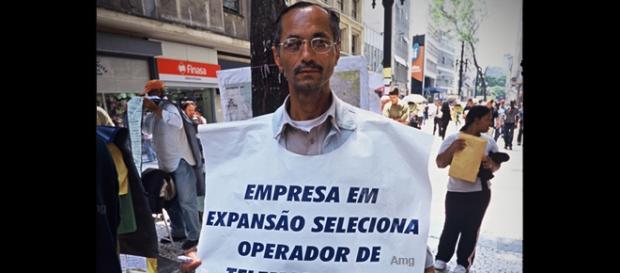 Hombre anuncio en Sao Paulo, 2000. Al Esnaporaz Hombre anuncio en Sao Paulo, 2000. Al Esnaporaz