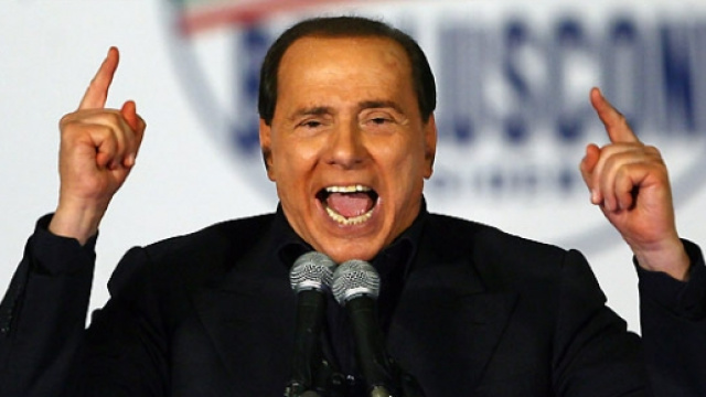 Il 'cavaliere' incalza sullo scenario politico