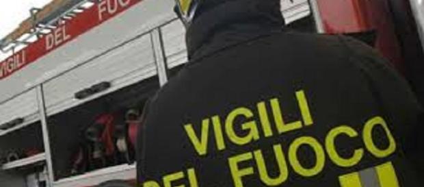 Calabria, donna salvata dai Vigili del fuoco Calabria, donna salvata dai Vigili del fuoco