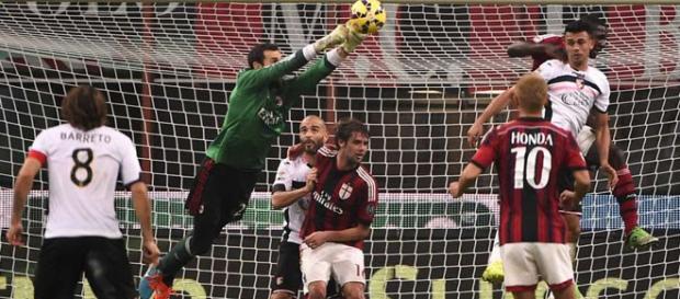 Diego López, despeja un balón en un partido Diego López, despeja un balón en un partido