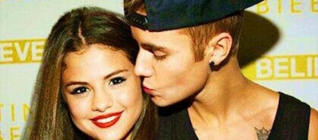 Justin Bieber ainda está apaixonado por Selena Justin Bieber ainda está apaixonado por Selena
