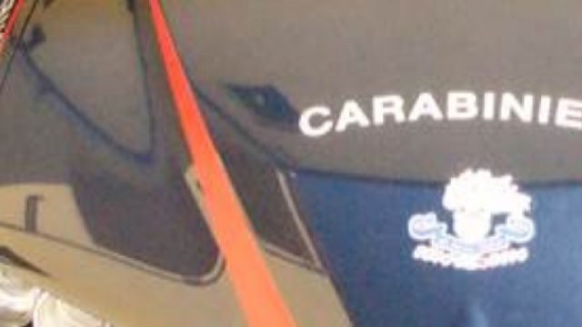 Pattuglia dei carabinieri durante un intervento