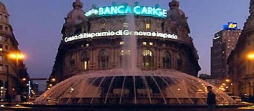 Una sede di Banca Carige a Genova