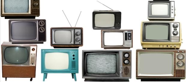 A Tv perde cada vez mais espaço nas casas. A Tv perde cada vez mais espaço nas casas.