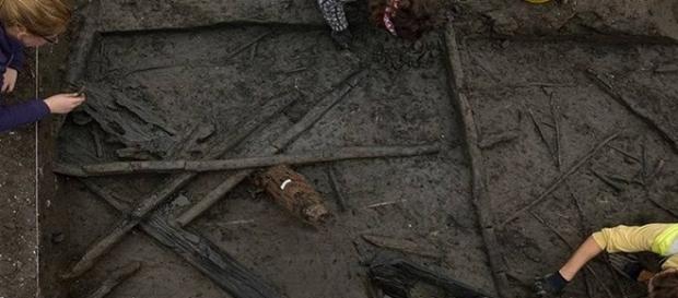 Arqueólogos fazem reconhecimento dos achados Arqueólogos fazem reconhecimento dos achados
