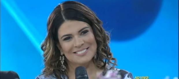 Mara Maravilha, cantora e apresentadora. Mara Maravilha, cantora e apresentadora.
