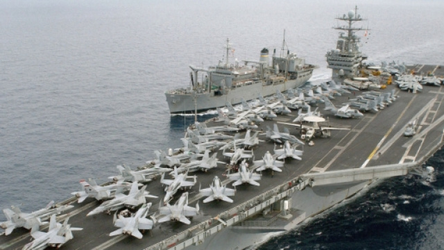 Due navi USA in acque territoriali iraniane