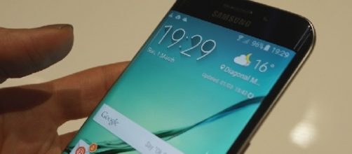 Samsung Galaxy S7: arriva in febbraio?