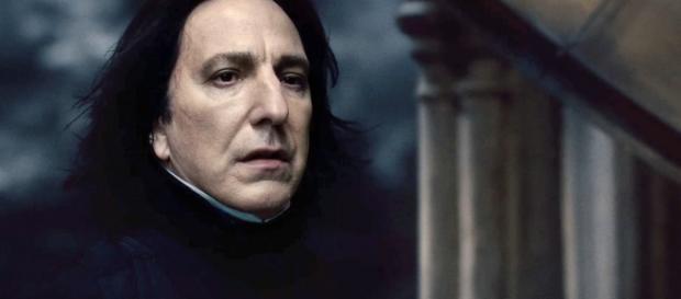 È morto Severus Piton di Harry Potter. È morto Severus Piton di Harry Potter.