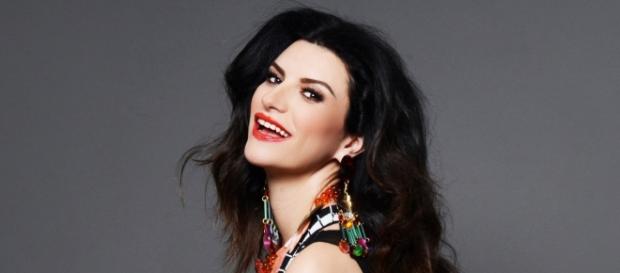 Laura Pausini: "Simili" è doppio platino Laura Pausini: "Simili" è doppio platino