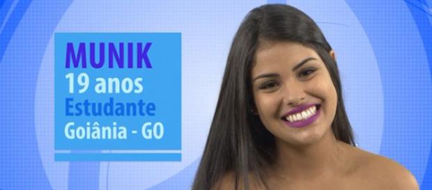 Munik tem 19 anos e está no BBB16 Munik tem 19 anos e está no BBB16