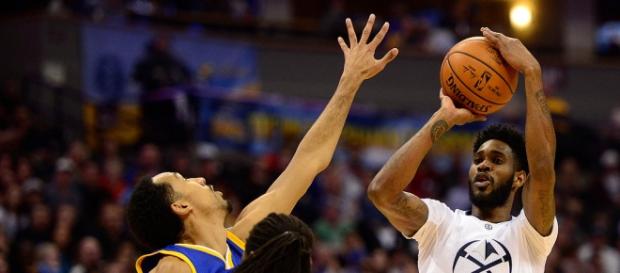 Will Barton lanza a canasta ante los Warriors Will Barton lanza a canasta ante los Warriors
