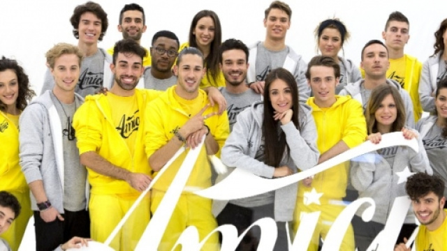 Amici 15 omaggia il grande David Bowie