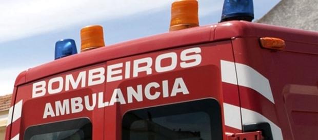 Bombeiros localizaram corpo submerso numa vala Bombeiros localizaram corpo submerso numa vala