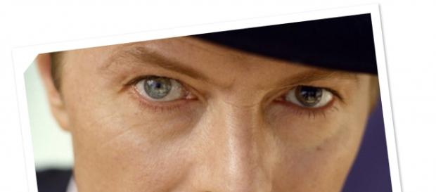 David Bowie e os seus olhos de cor "diferente" David Bowie e os seus olhos de cor "diferente"