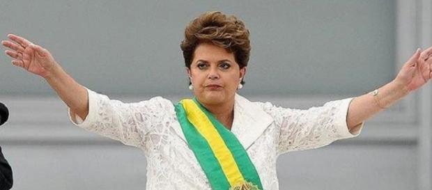 Fatos e Boatos em meio ao processo de impeachment Fatos e Boatos em meio ao processo de impeachment