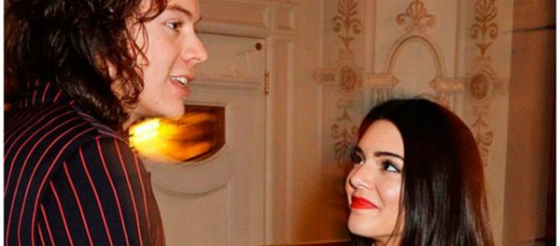 Harry Styles firme com Kendall Jenner Harry Styles firme com Kendall Jenner