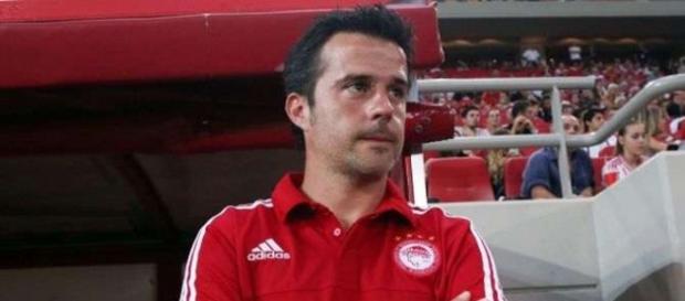 Marco Silva durante um jogo do Olympiakos (Grécia) Marco Silva durante um jogo do Olympiakos (Grécia)