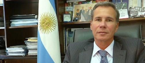 El fiscal Nisman en su despacho.