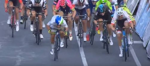 Il sorpasso di Caleb Ewan su Nizzolo