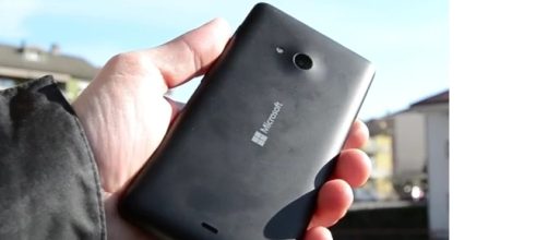 Microsoft Lumia 650: cellulare medio livello