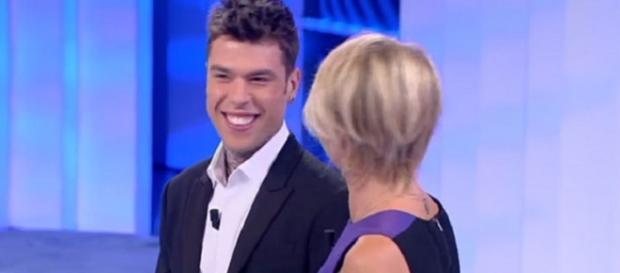 Fedez nella seconda puntata di C'è Posta per Te Fedez nella seconda puntata di C'è Posta per Te