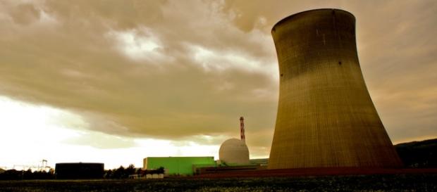 Sanzioni e nucleare: una storia lunga 13 anni. Sanzioni e nucleare: una storia lunga 13 anni.