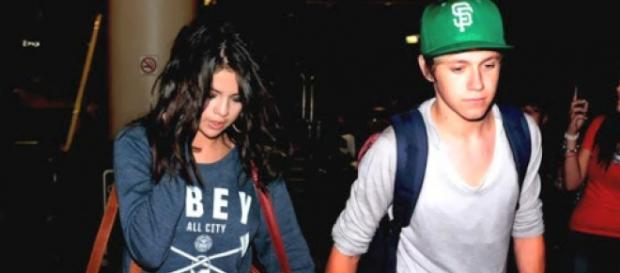 Selena Gomez foi flagrada com outro homem Selena Gomez foi flagrada com outro homem