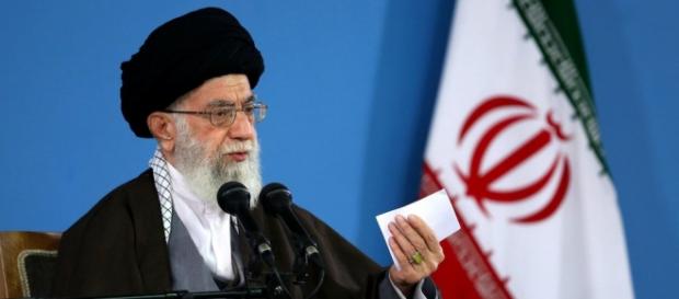 Ajatollah Ali Chamenei – przywódca Iranu. Ajatollah Ali Chamenei – przywódca Iranu.