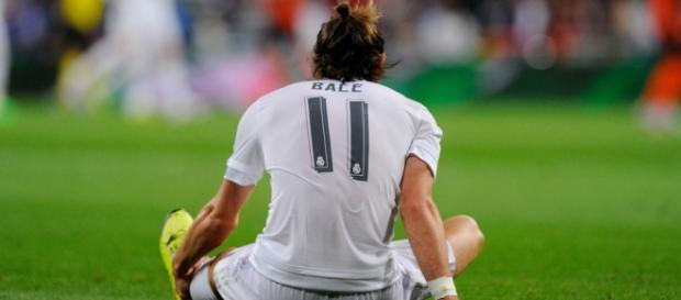 Bale en el suelo en el partido contra el Sporting Bale en el suelo en el partido contra el Sporting