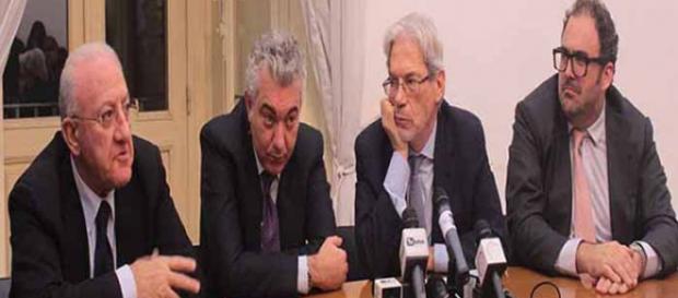 Bagnoli - Conferenza stampa Prefettura di Napoli Bagnoli - Conferenza stampa Prefettura di Napoli