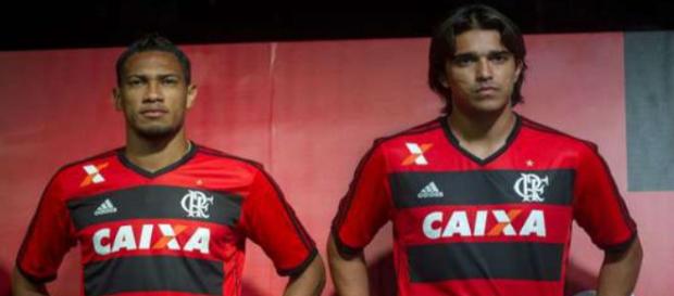Caixa Econômica Federal patrocina clubes no Brasil Caixa Econômica Federal patrocina clubes no Brasil