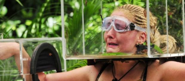 Helena Fürst litt bei der 4. Dschungelprüfung Helena Fürst litt bei der 4. Dschungelprüfung