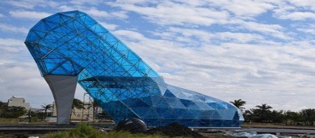 Zapatilla de cristal en Taiwán, Foto:@XHNews Zapatilla de cristal en Taiwán, Foto:@XHNews