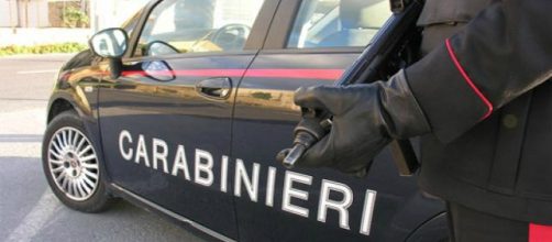 Pattuglia di carabinieri armata