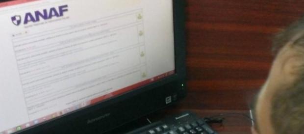 Din anul 2016 plătim taxe mai mici Din anul 2016 plătim taxe mai mici