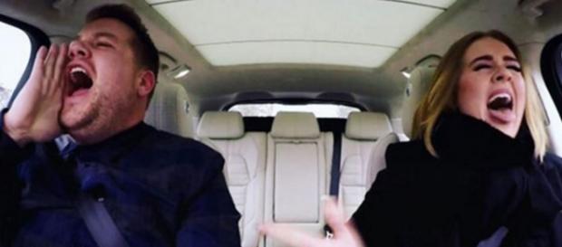 Escenas del video del carpool Karaoke Escenas del video del carpool Karaoke