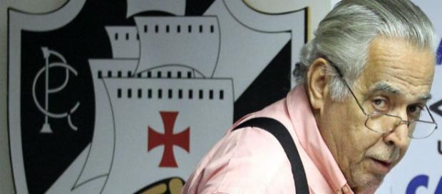 Eurico Miranda segue afastado do Vasco Eurico Miranda segue afastado do Vasco