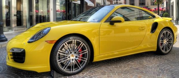 Hermoso Porsche 911 Turbo S (2016) Hermoso Porsche 911 Turbo S (2016)